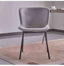 Juego de 4 Sillas con Estructura de Madera Tapizadas en Color Gris Claro y Patas Acabado Negro - Medidas 50x54x81 cm